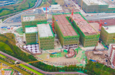 重庆大渡口：市级重点工程重庆小面产业园生产基地主体工程封顶