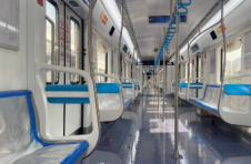 重庆地铁5号线新车进场 新增LCD显示屏、乘客计数系统等设施